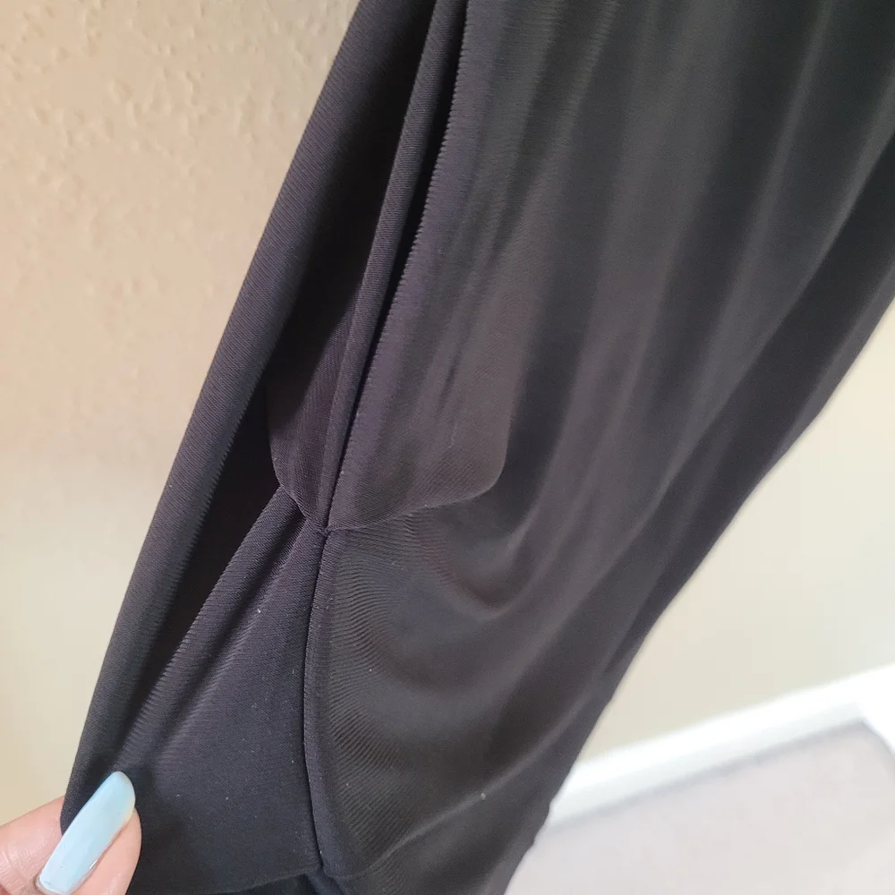 A.U.W black blouse. Gold piece on neckline. Size 1X. - Picture 4 of 10